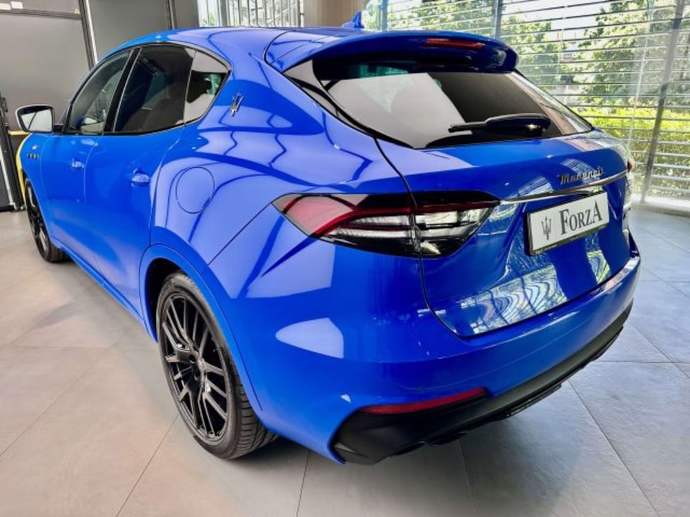 Maserati Levante usata a Torino (8)