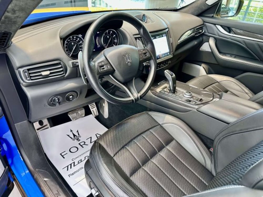 Maserati Levante usata a Torino (9)