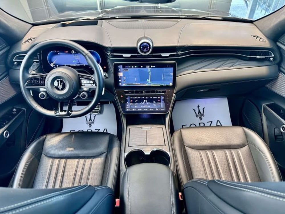 Maserati Grecale usata a Torino (15)
