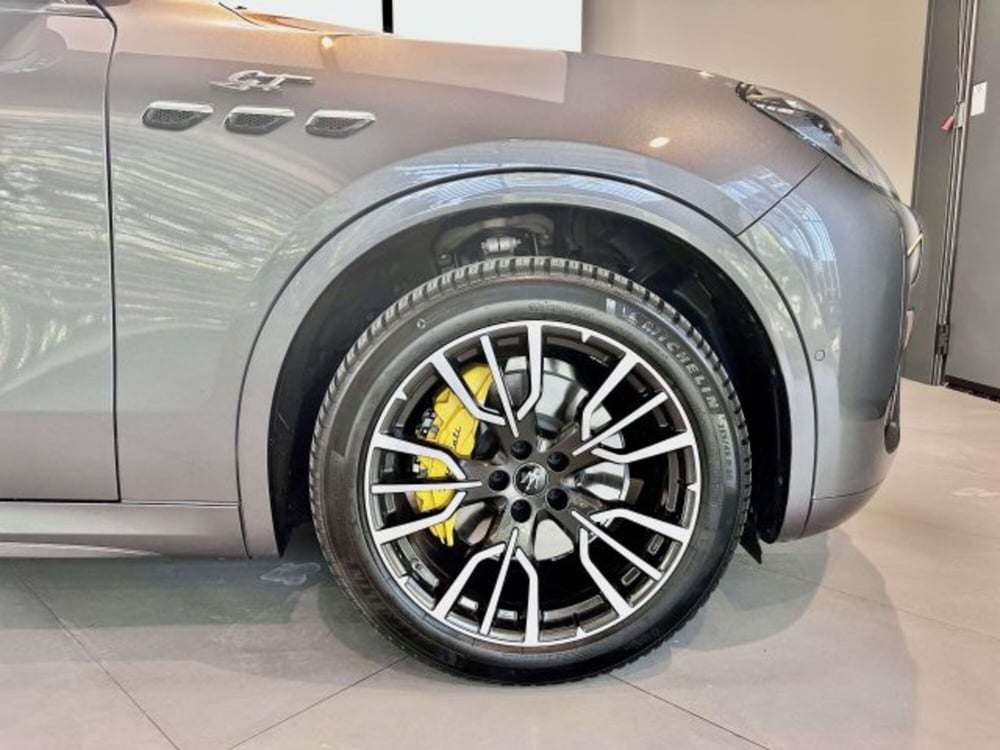 Maserati Grecale usata a Torino (4)