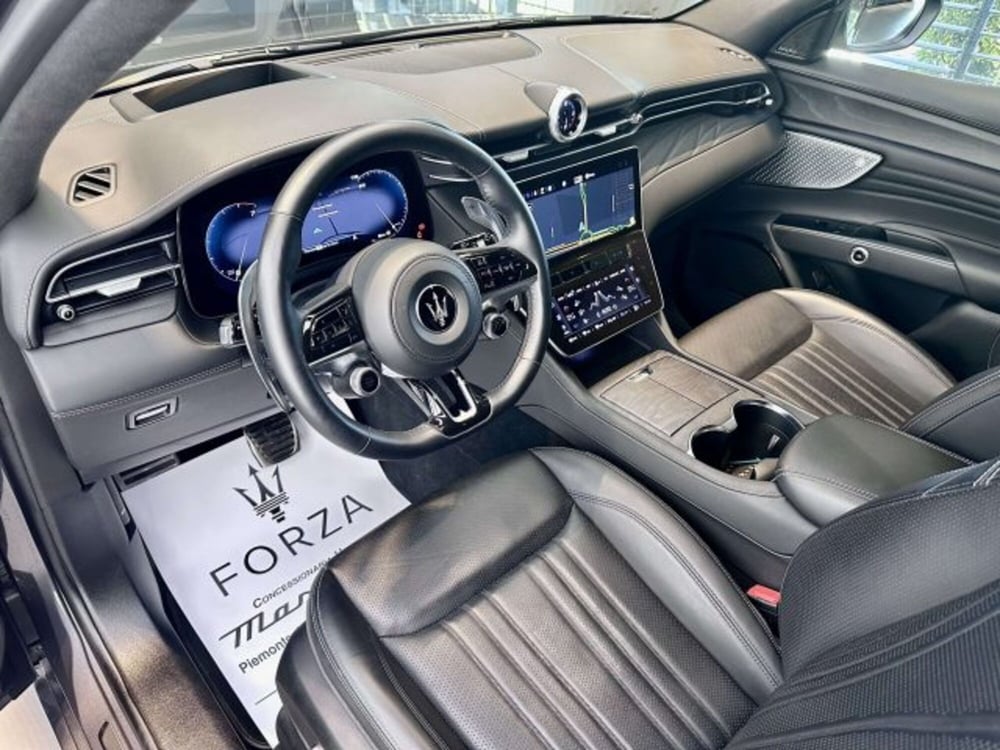 Maserati Grecale usata a Torino (9)