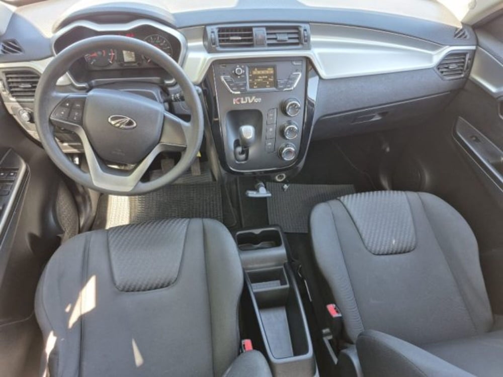 Mahindra KUV100 usata a Bologna (5)