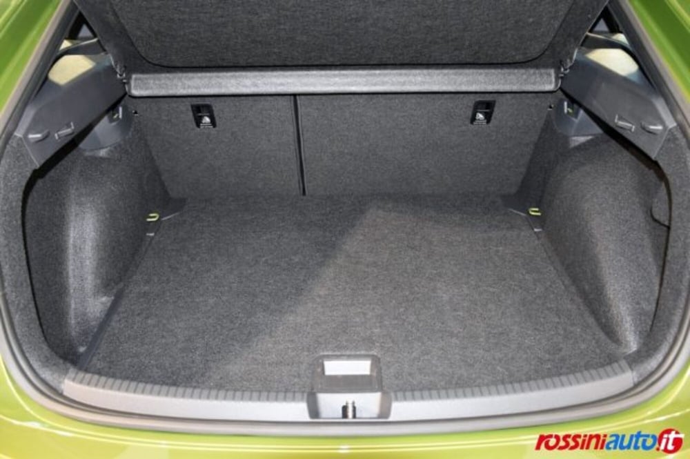 Volkswagen Taigo usata a Brescia (16)