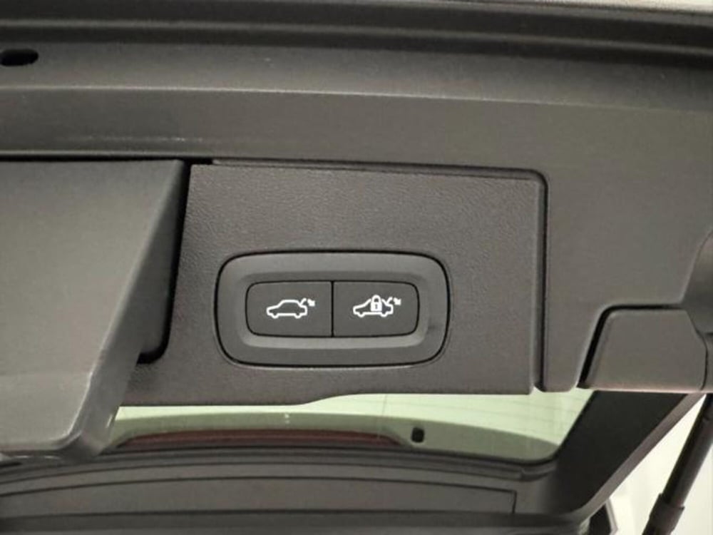 Volvo XC60 usata a Como (15)