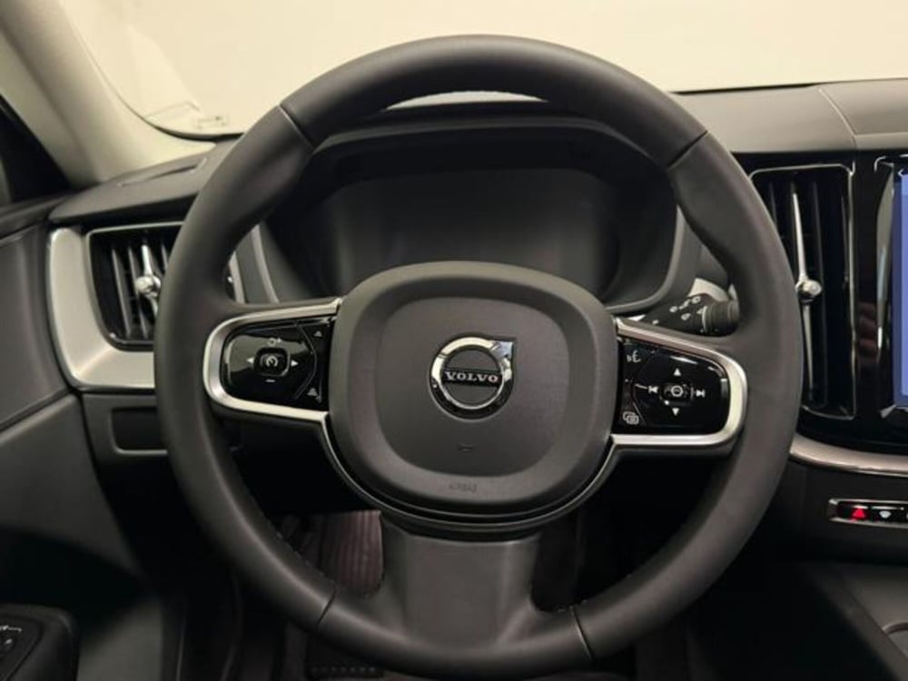 Volvo XC60 usata a Como (5)