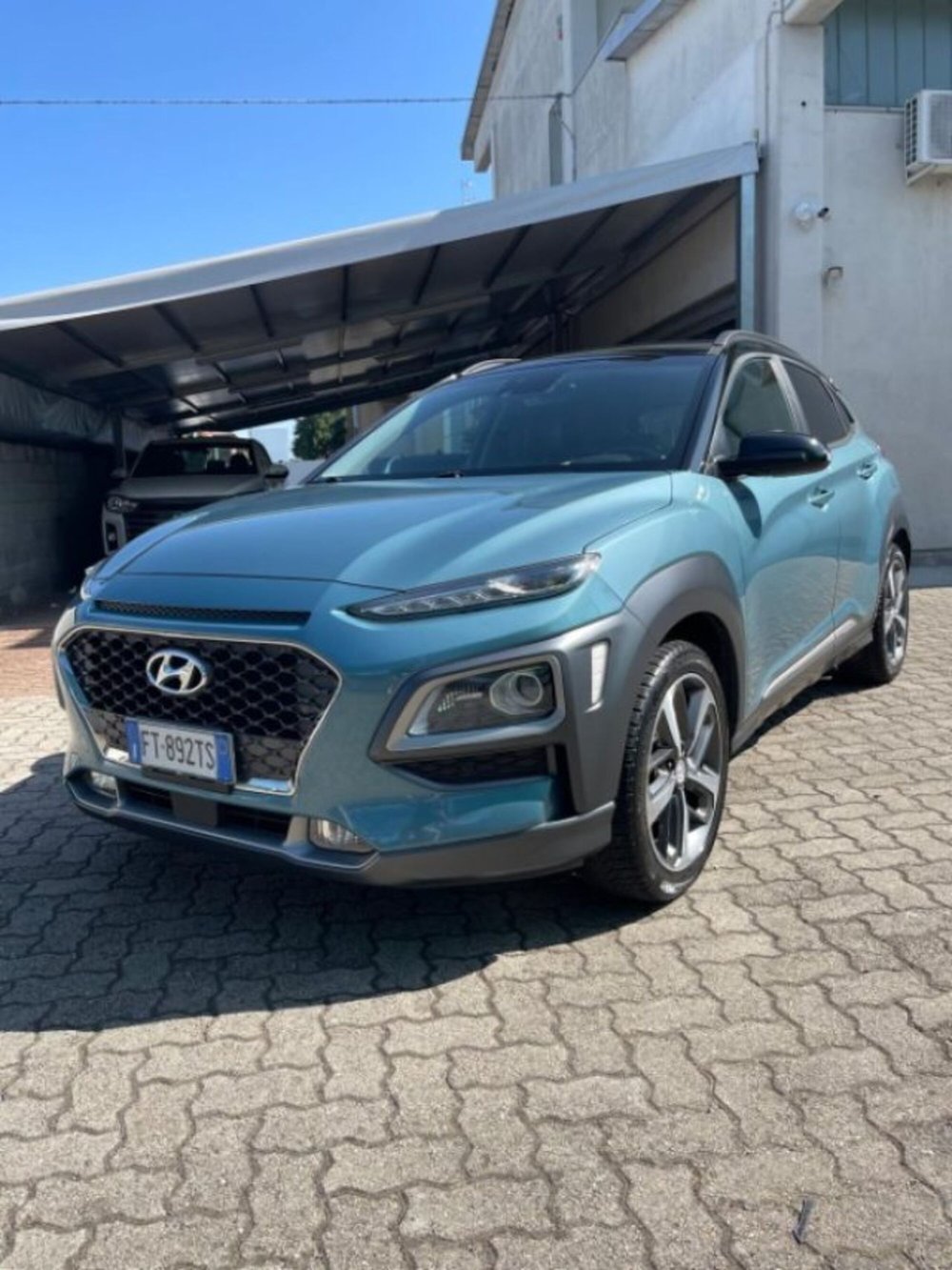 Hyundai Kona usata a Novara (2)