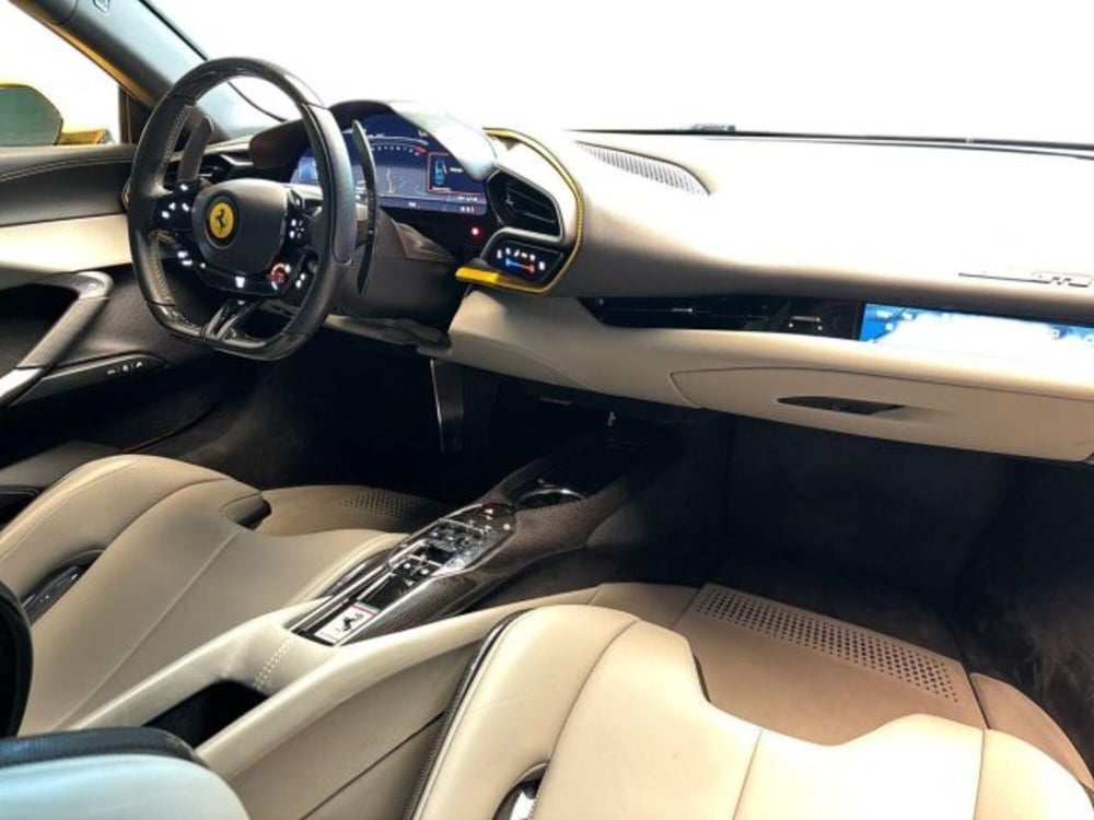 Ferrari 296 Coupé usata a Bologna (14)