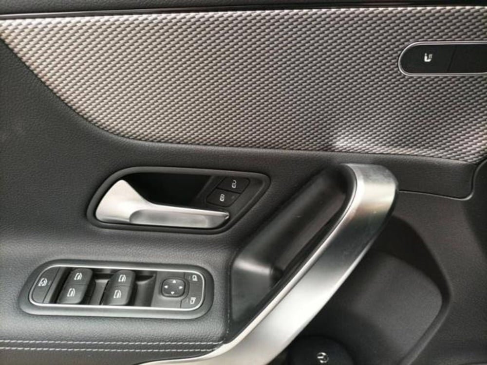 Mercedes-Benz Classe A usata a Milano (19)