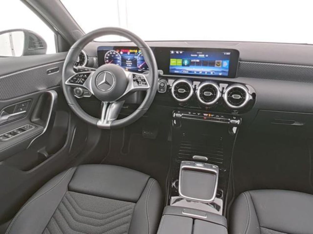 Mercedes-Benz Classe A usata a Milano (7)