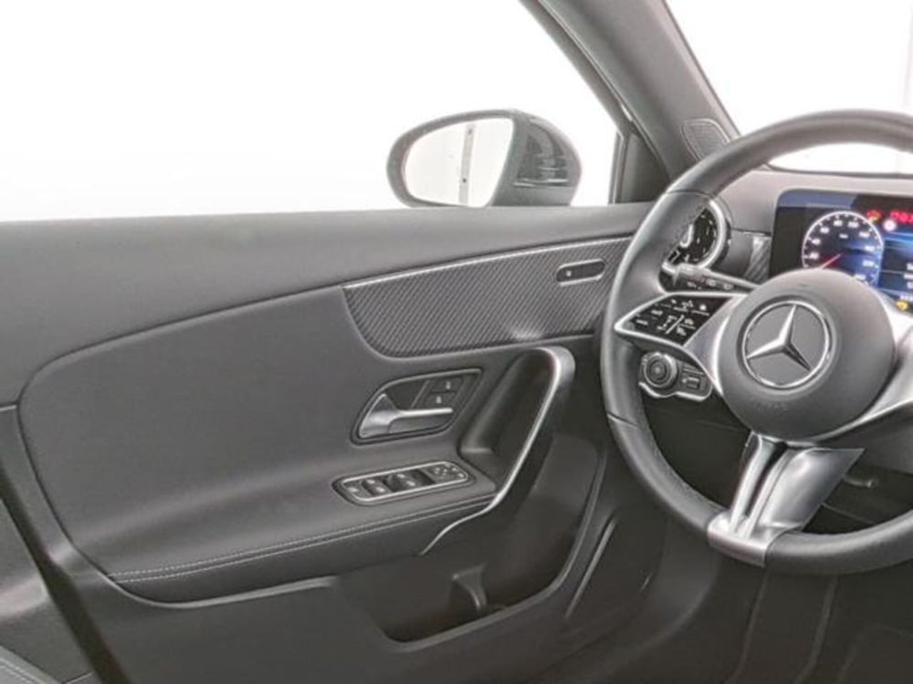 Mercedes-Benz Classe A usata a Milano (9)