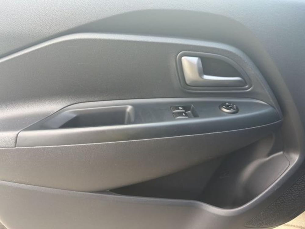 Kia Rio usata a Milano (12)