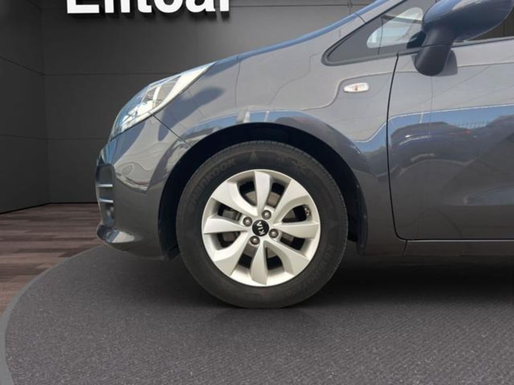 Kia Rio usata a Milano (13)