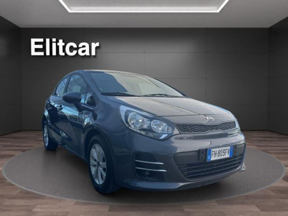 Kia Rio usata a Milano (3)