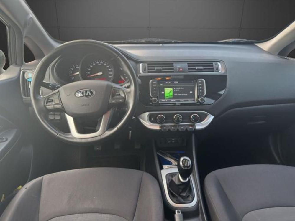 Kia Rio usata a Milano (7)