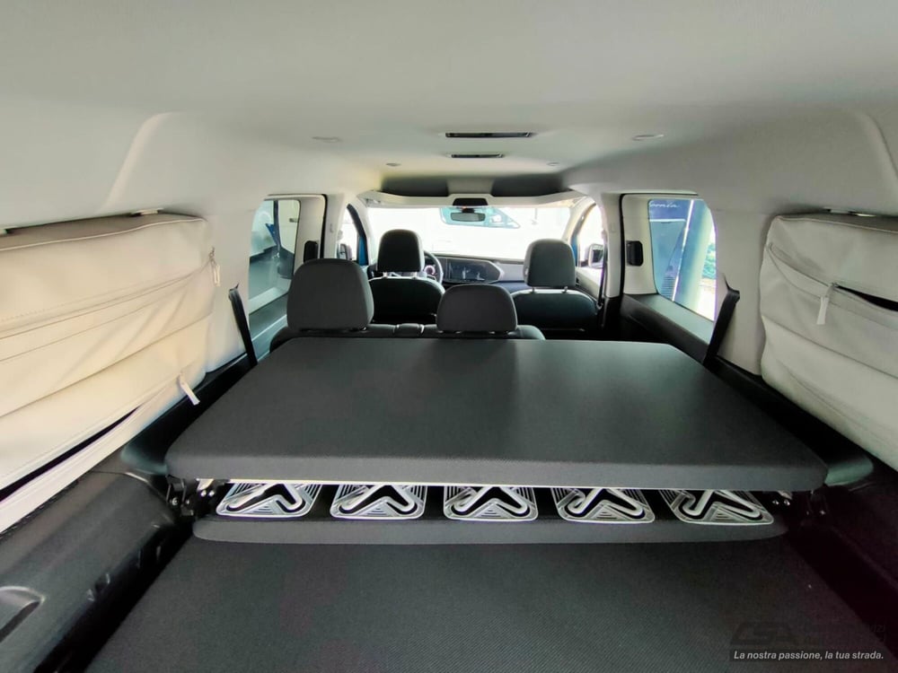 Volkswagen Caddy nuova a Bologna (2)