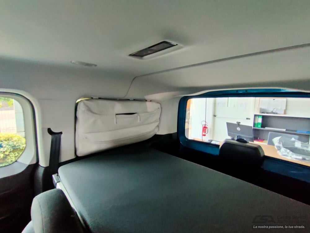 Volkswagen Caddy nuova a Bologna (9)