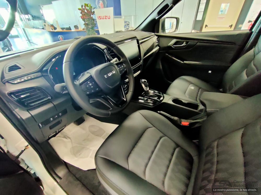 Isuzu D-Max Pick-up nuova a Bologna (4)