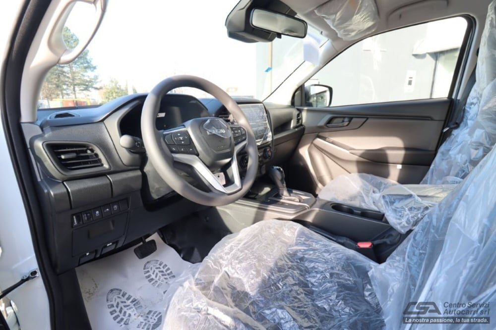 Isuzu D-Max Pick-up nuova a Bologna (6)
