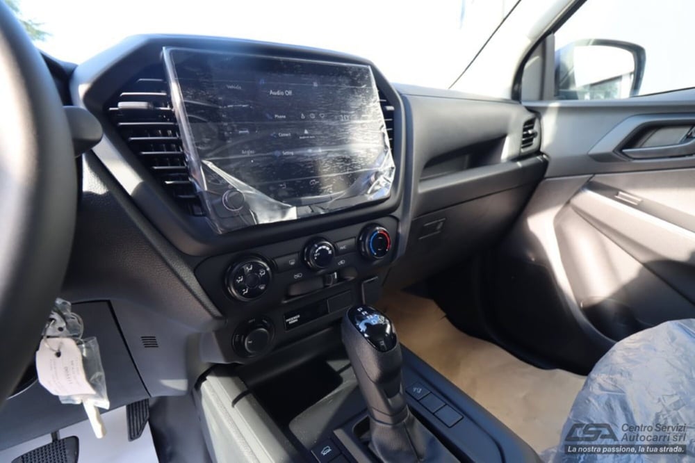 Isuzu D-Max Pick-up nuova a Bologna (8)