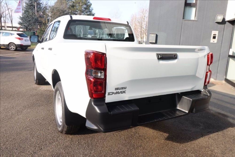Isuzu D-Max Pick-up nuova a Bologna (4)
