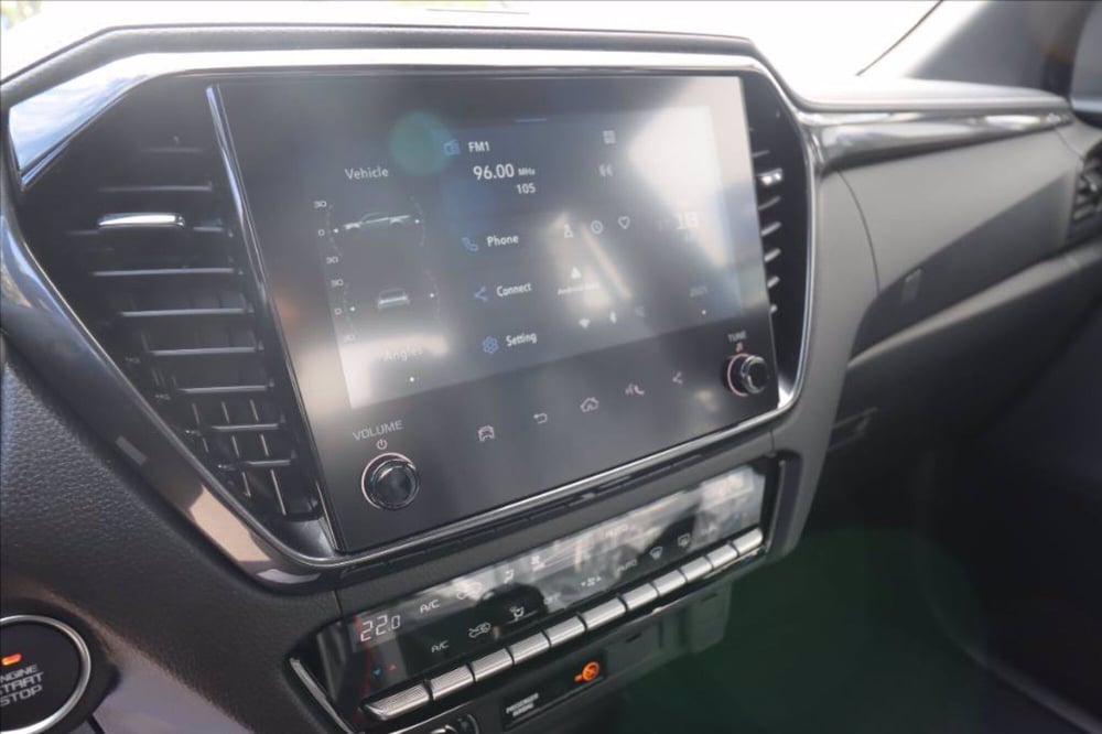 Isuzu D-Max Pick-up nuova a Bologna (10)