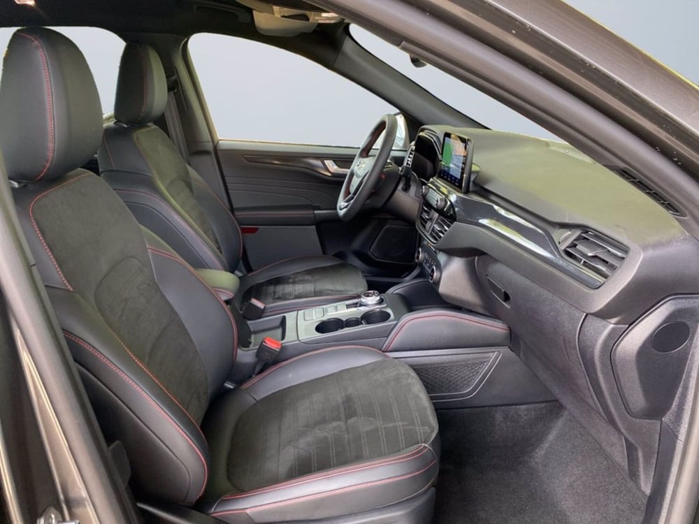 Ford Kuga usata a Milano (11)
