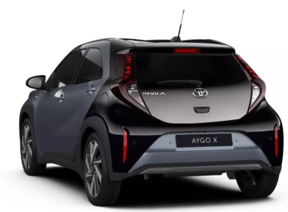 Toyota Aygo X nuova a Roma (5)