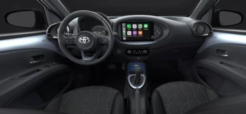 Toyota Aygo X nuova a Roma (8)