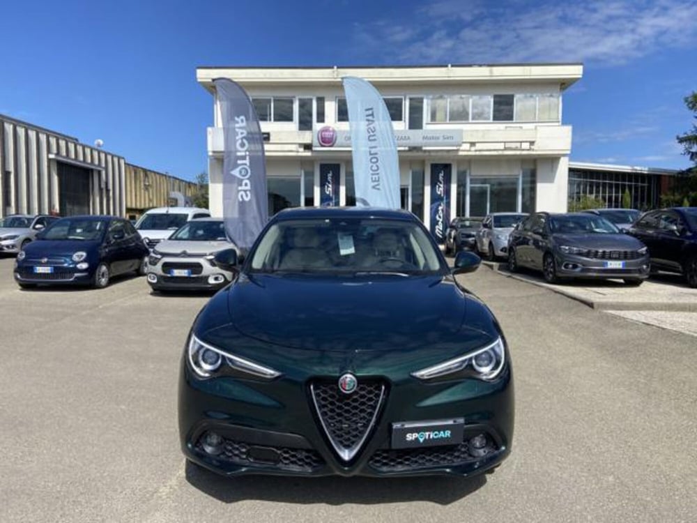 Alfa Romeo Stelvio usata a Firenze (2)