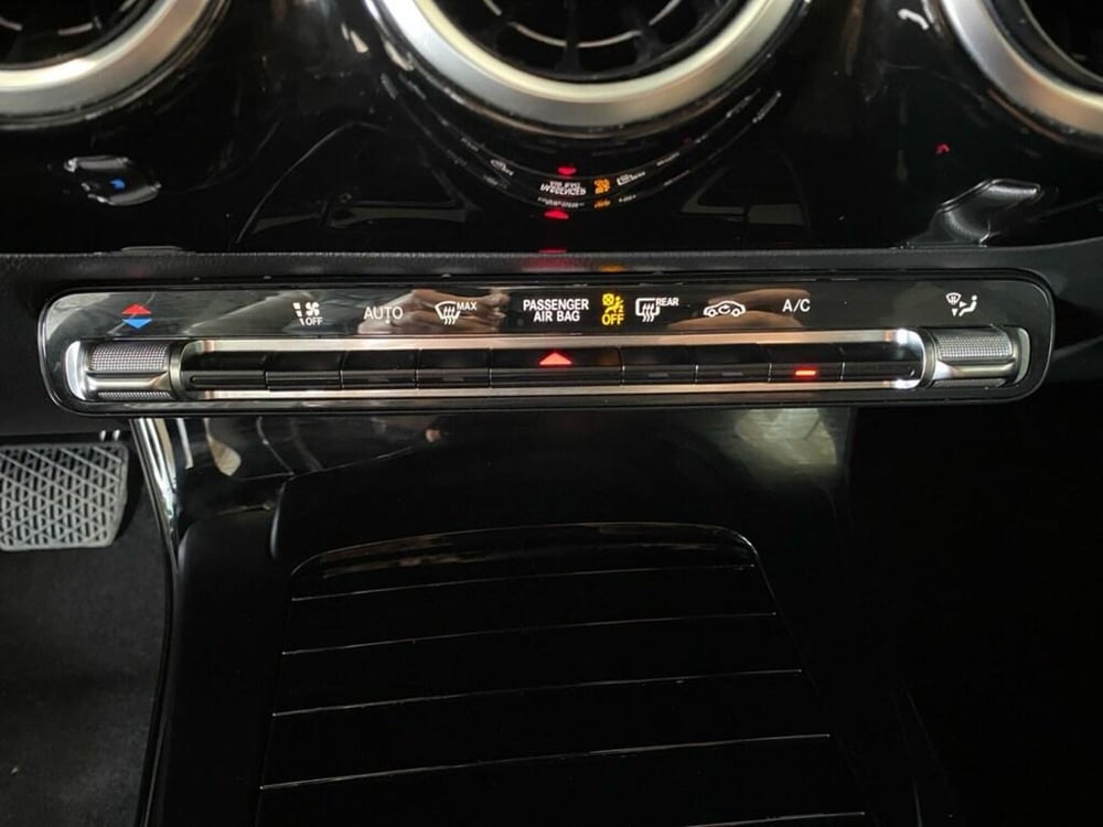 Mercedes-Benz CLA Shooting Brake usata a Torino (13)