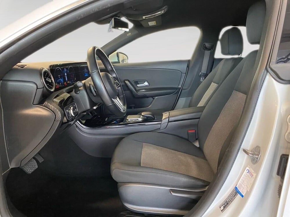 Mercedes-Benz CLA Shooting Brake usata a Torino (7)