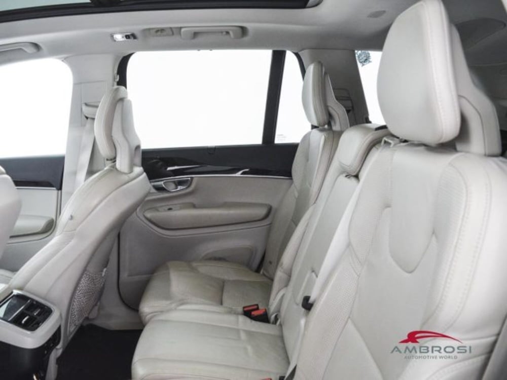 Volvo XC90 usata a Perugia (10)