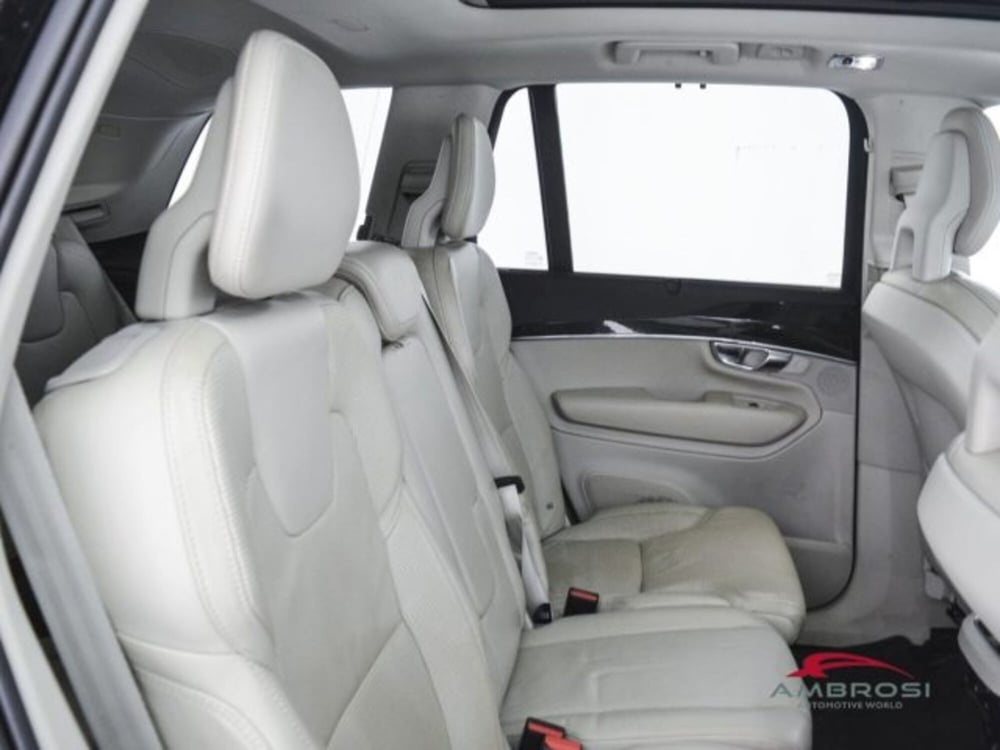 Volvo XC90 usata a Perugia (13)