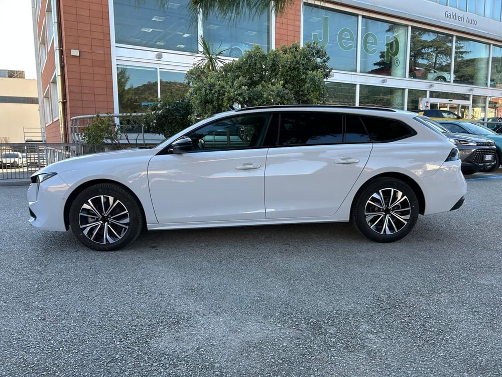 Peugeot 508 SW nuova a Salerno (10)