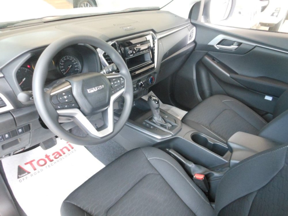 Isuzu D-Max Pick-up nuova a Chieti (11)