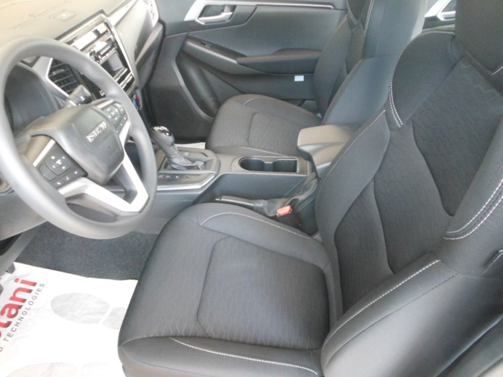Isuzu D-Max Pick-up nuova a Chieti (12)