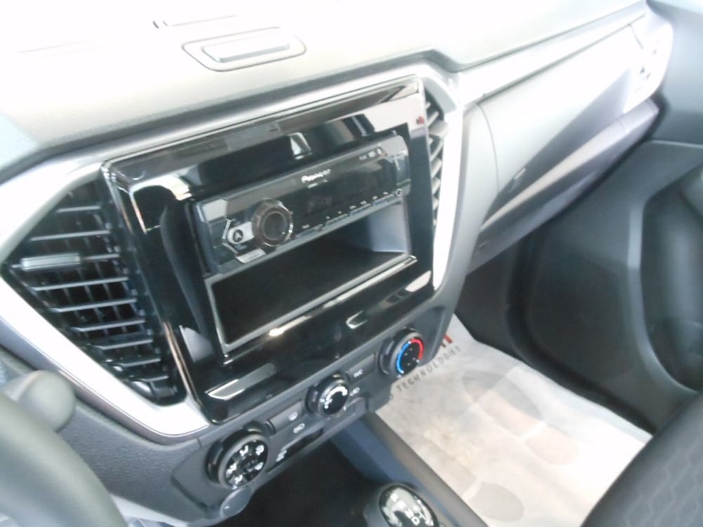 Isuzu D-Max Pick-up nuova a Chieti (15)