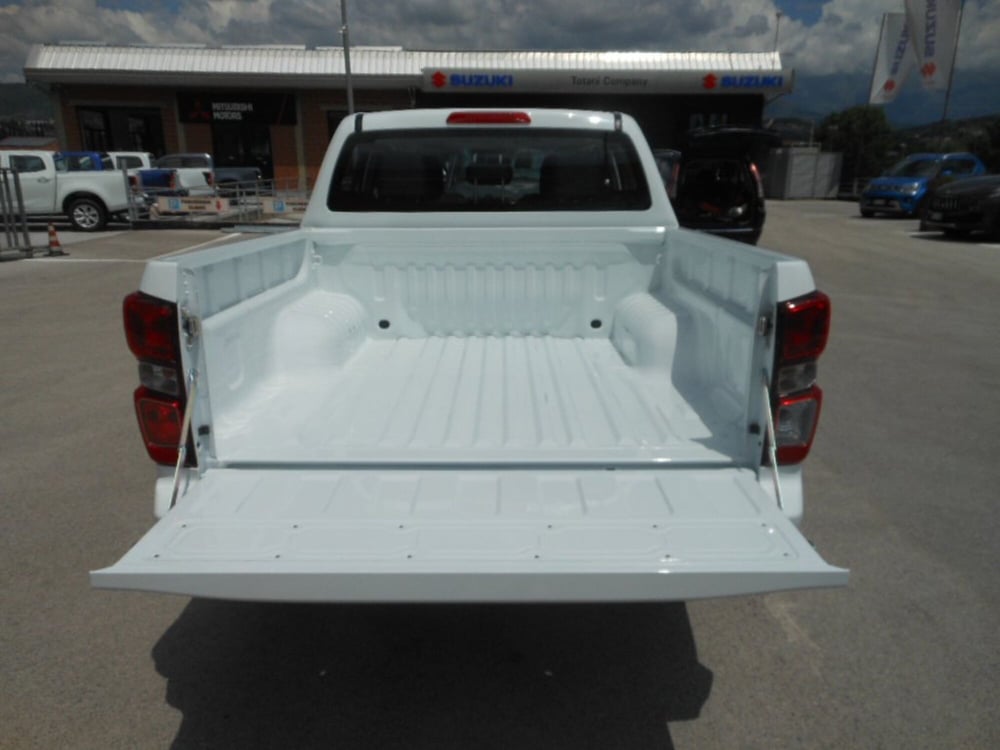 Isuzu D-Max Pick-up nuova a Chieti (7)