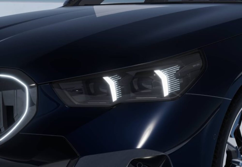BMW i5 Touring nuova a Modena (7)