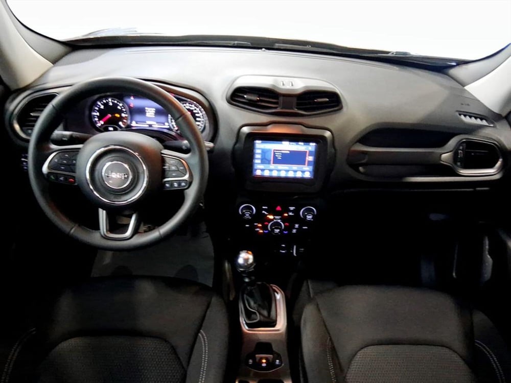 Jeep Renegade usata a Padova (11)
