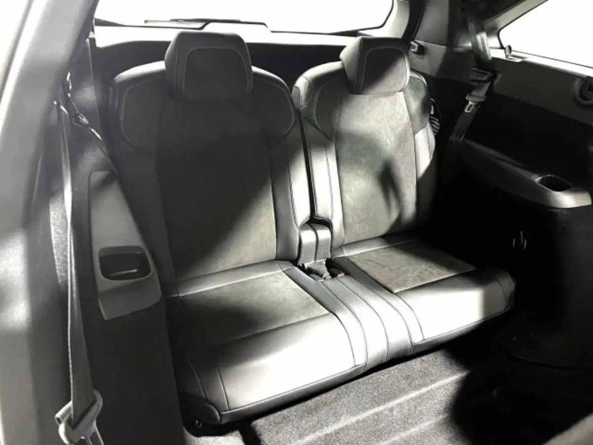 Peugeot 5008 nuova a Sondrio (12)