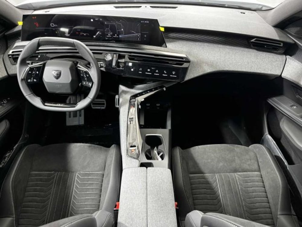 Peugeot 5008 nuova a Sondrio (13)