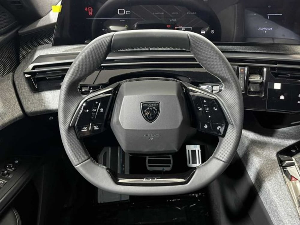 Peugeot 5008 nuova a Sondrio (17)