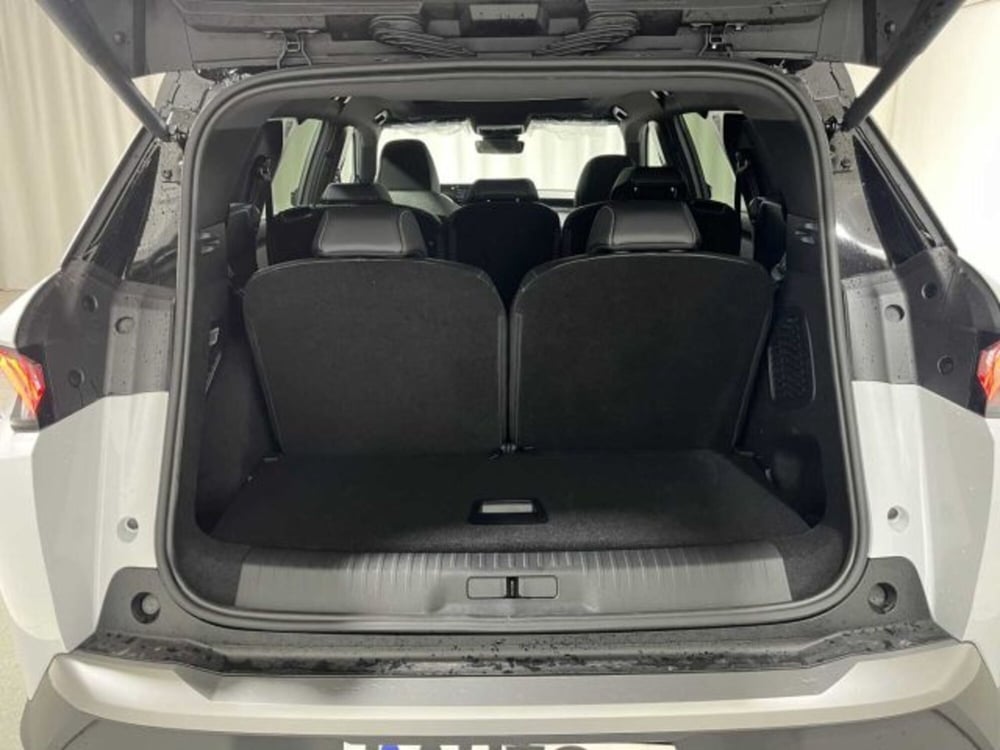 Peugeot 5008 nuova a Sondrio (18)