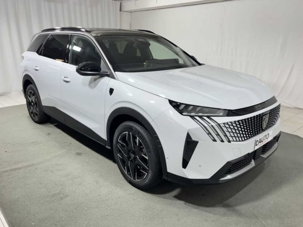 Peugeot 5008 nuova a Sondrio (7)