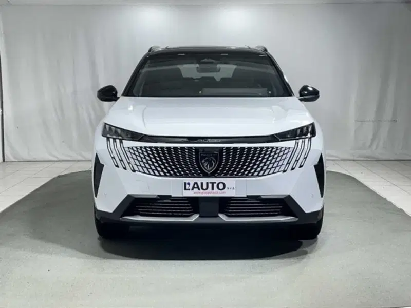 Peugeot 5008 nuova a Sondrio (8)