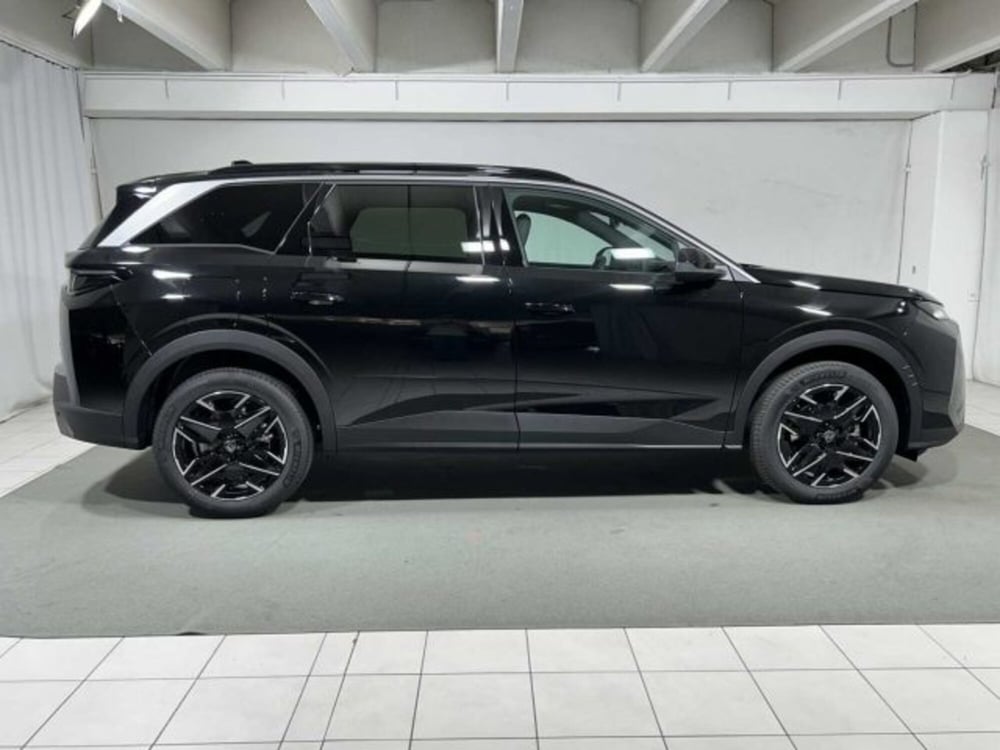 Peugeot 5008 nuova a Sondrio (6)