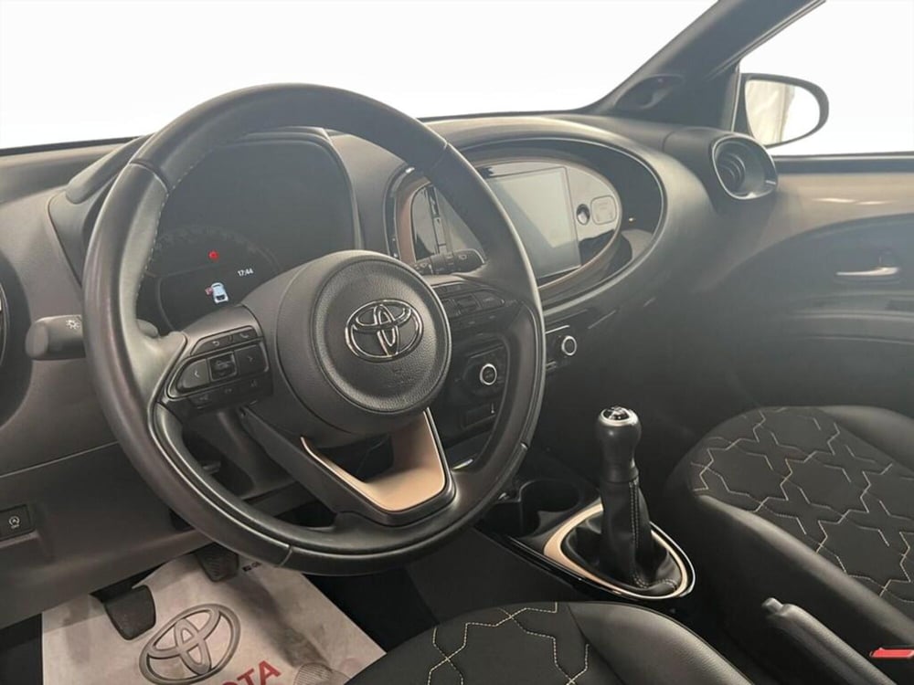 Toyota Aygo X usata a Monza e Brianza (11)