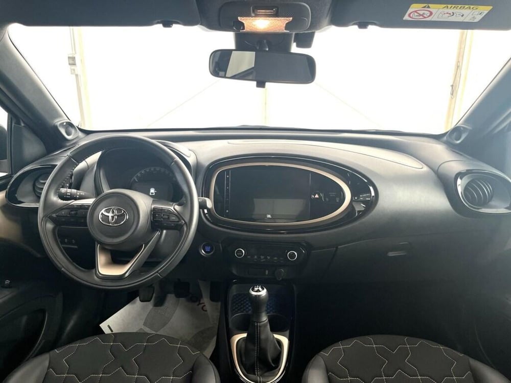 Toyota Aygo X usata a Monza e Brianza (8)