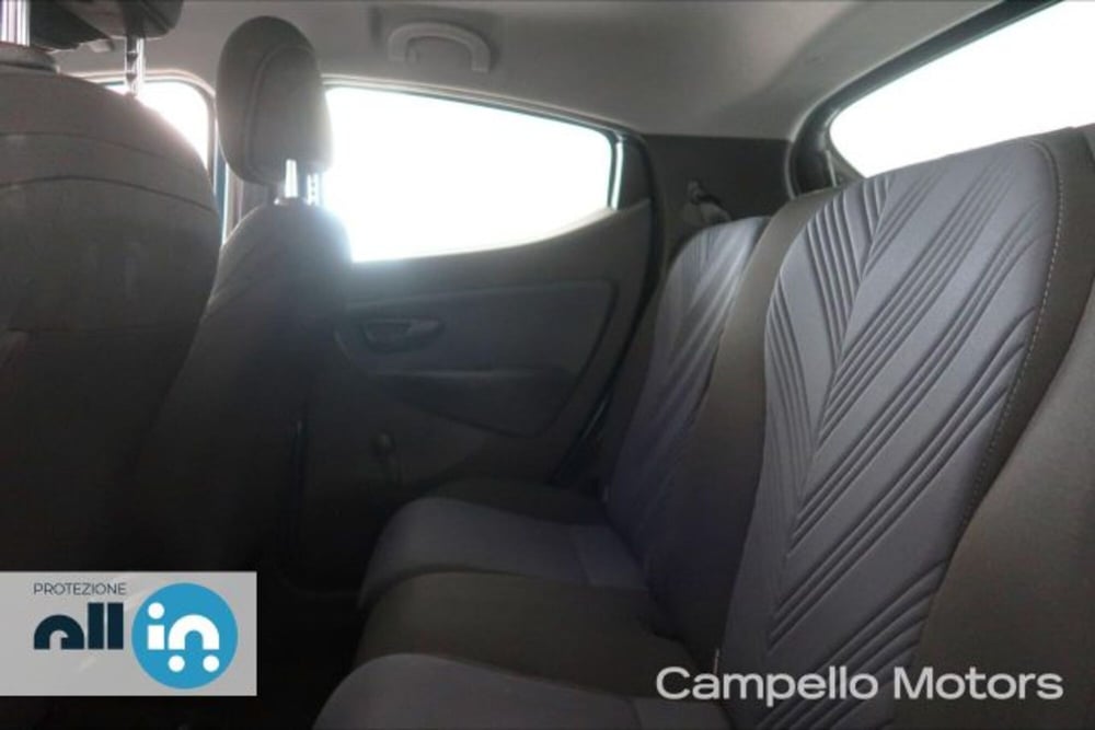 Lancia Ypsilon usata a Venezia (6)